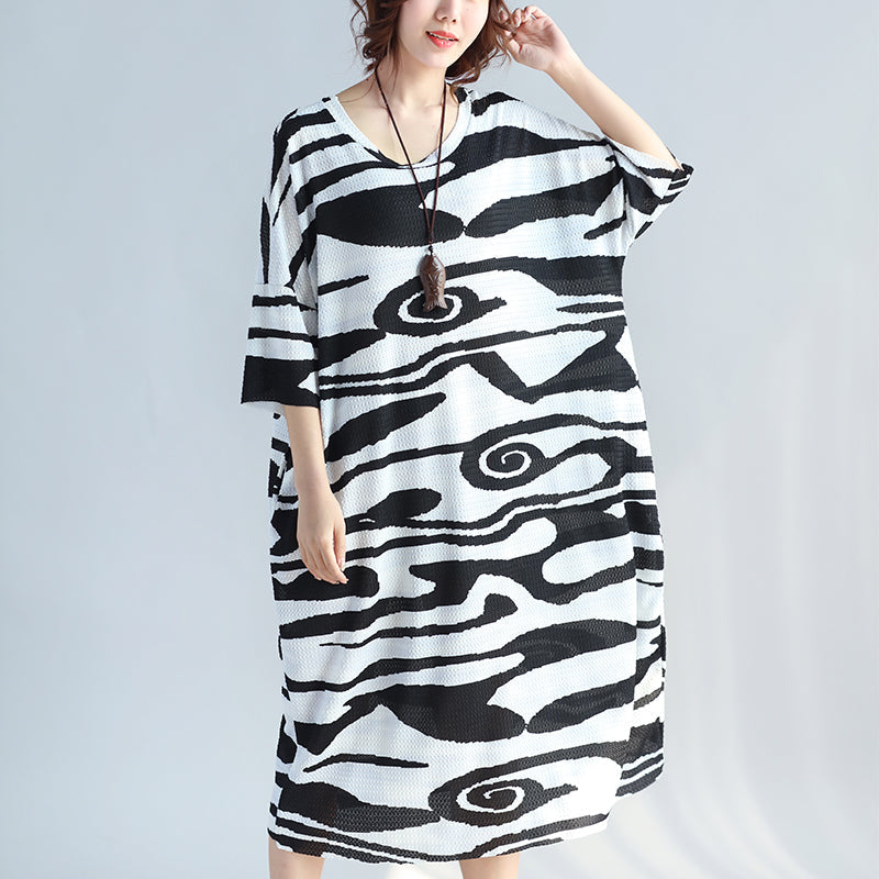 Schwarzes Kniekleid aus Baumwolle für Damen, trendiges Freizeitkleid in Übergröße, neue kurzärmelige, asymmetrische, gestreifte Baumwollkleider