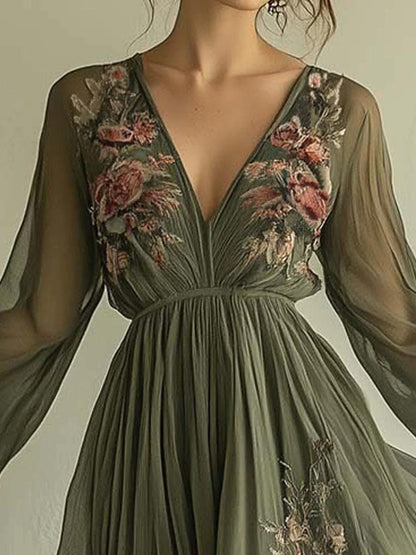 Laurelle Elegant Chiffon Maxi Dress