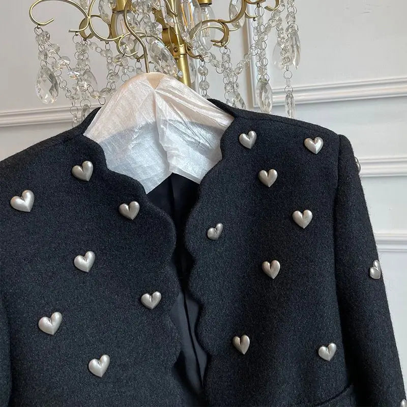 Black-based silver-heart chunky knit Chanel-style cropped jacket