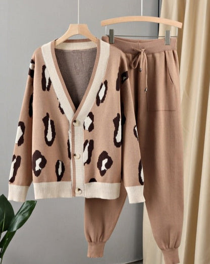 Lazy-chic Knit Cardigan and Cuffed Pants Two-Piece Set