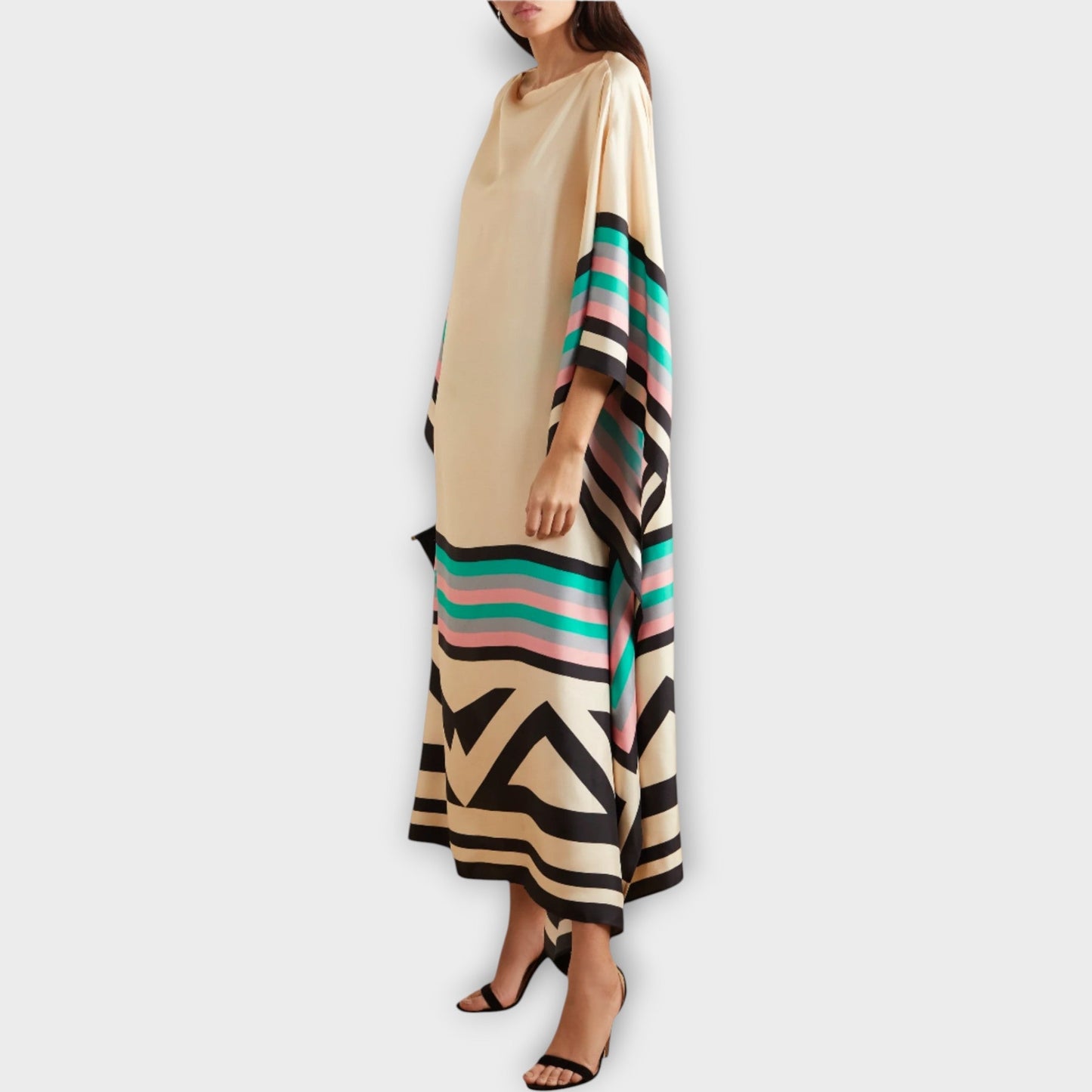 Kaftan with Linear Design