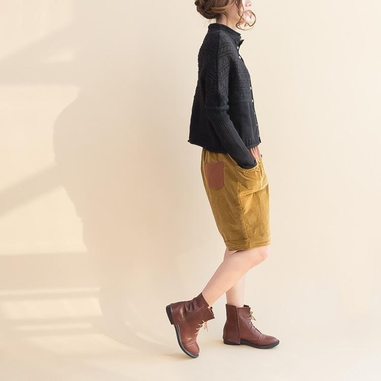 2024 Herbst schwarzer Zopfmuster-Strickpullover aus Wolle mit lockerer Passform