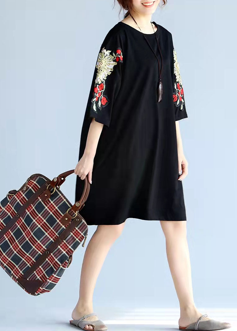 2024 einzigartiger, stylischer schwarzer Baumwollpullover mit Stickereien und Applikationen in Übergröße, kurzärmelige Oberteile mit mittlerer Passform