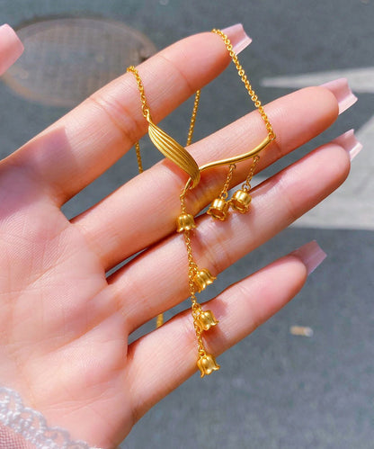 Collar con colgante de borla de lirio de los valles en plata de ley dorada 2024