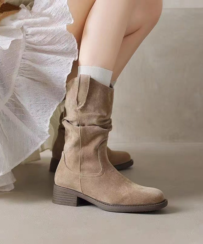 Neue aprikosenfarbene Wildleder-Spleißstiefel 2025