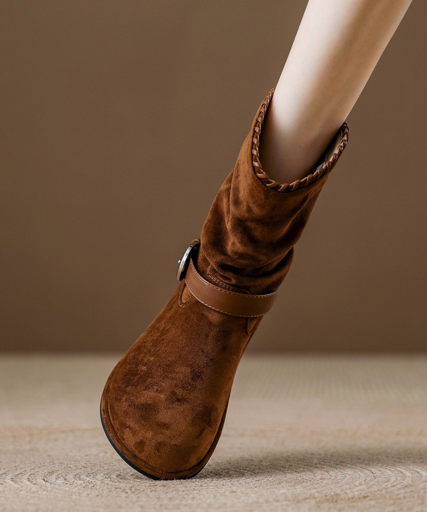 Botas de ante marrón arrugadas 2025