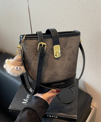 2025 New Fashion Versatile White Black Faux Leather Bucket Bag