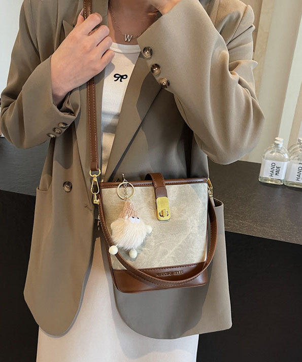 2025 New Fashion Versatile White Black Faux Leather Bucket Bag