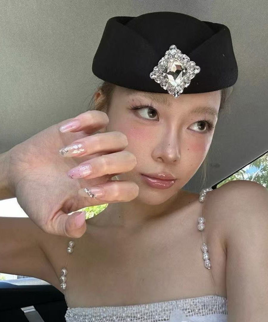 Boina de lana francesa con circonita blanca, nuevo estilo 2025