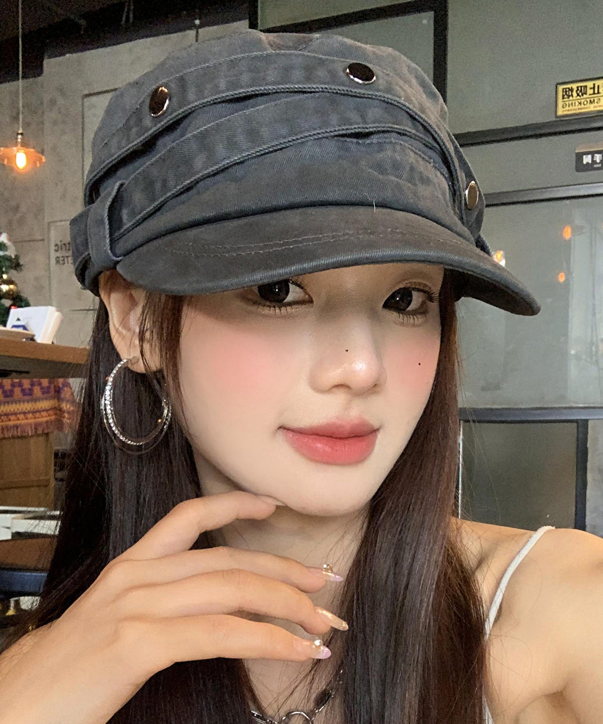 Sombrero informal versátil de mezclilla con remaches gris oscuro estilo americano