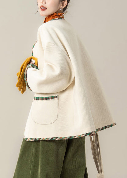 Aprikosenfarbene, übergroße Wollmäntel mit Patchwork-Taschen und Rundhalsausschnitt