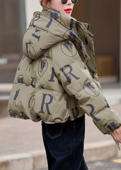 Abrigo de plumón de pato con estampado verde militar y capucha y cordón de invierno