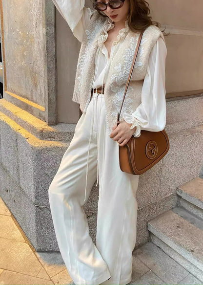 Zweiteiliges Strickset aus besticktem Rüschenstrick in Beige, Damenbekleidung für den Frühling