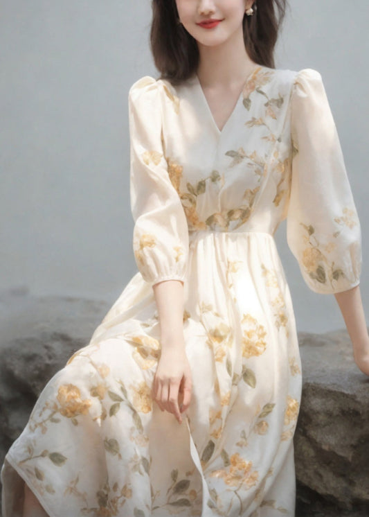 Art Beige Chiffonkleid mit V-Ausschnitt und hoher Taille und Armbandärmeln
