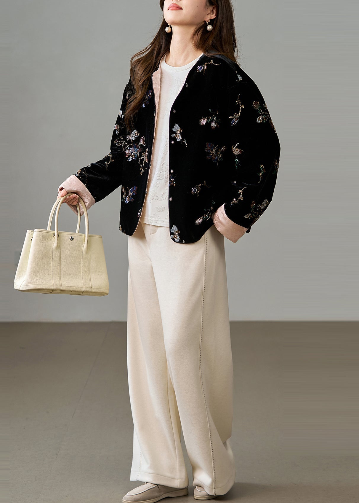 Art Black Embroidered Sequins Fine Cotton Filled Silk Velvet Jacket Winter