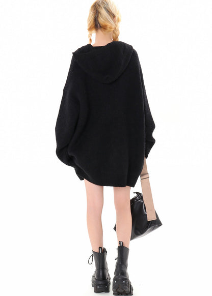 Schwarzer Kapuzenstrickcardigan mit Katzenstickerei, Winter