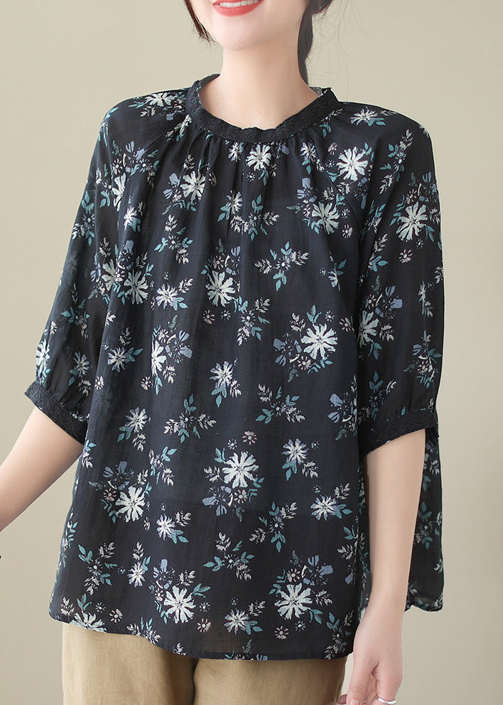 Camisa de ramio arrugada con estampado artístico negro de verano