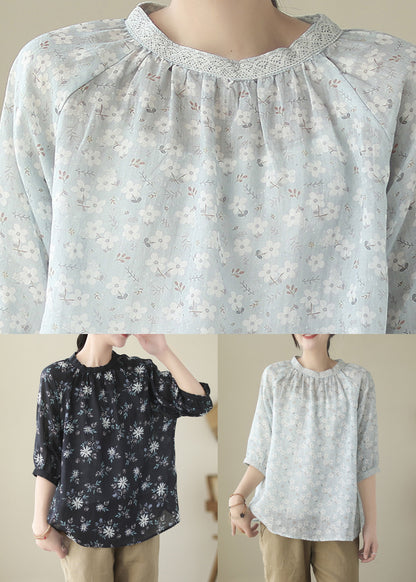 Camisa de ramio arrugada con estampado artístico negro de verano