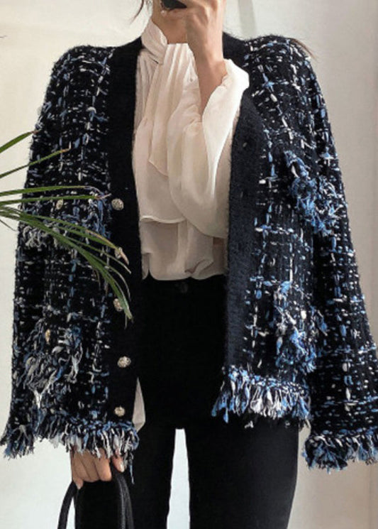 Schwarzer Strickmantel aus Baumwolle mit V-Ausschnitt, Knopftaschen, Frühlingskollektion