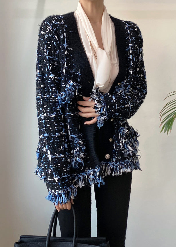 Schwarzer Strickmantel aus Baumwolle mit V-Ausschnitt, Knopftaschen, Frühlingskollektion