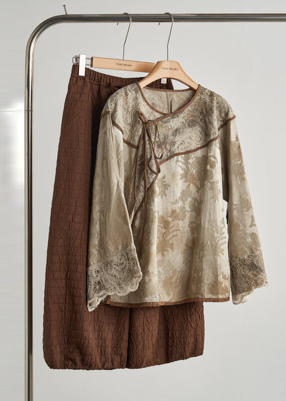 Tops orientales de encaje con patchwork y estampado marrón artístico para primavera