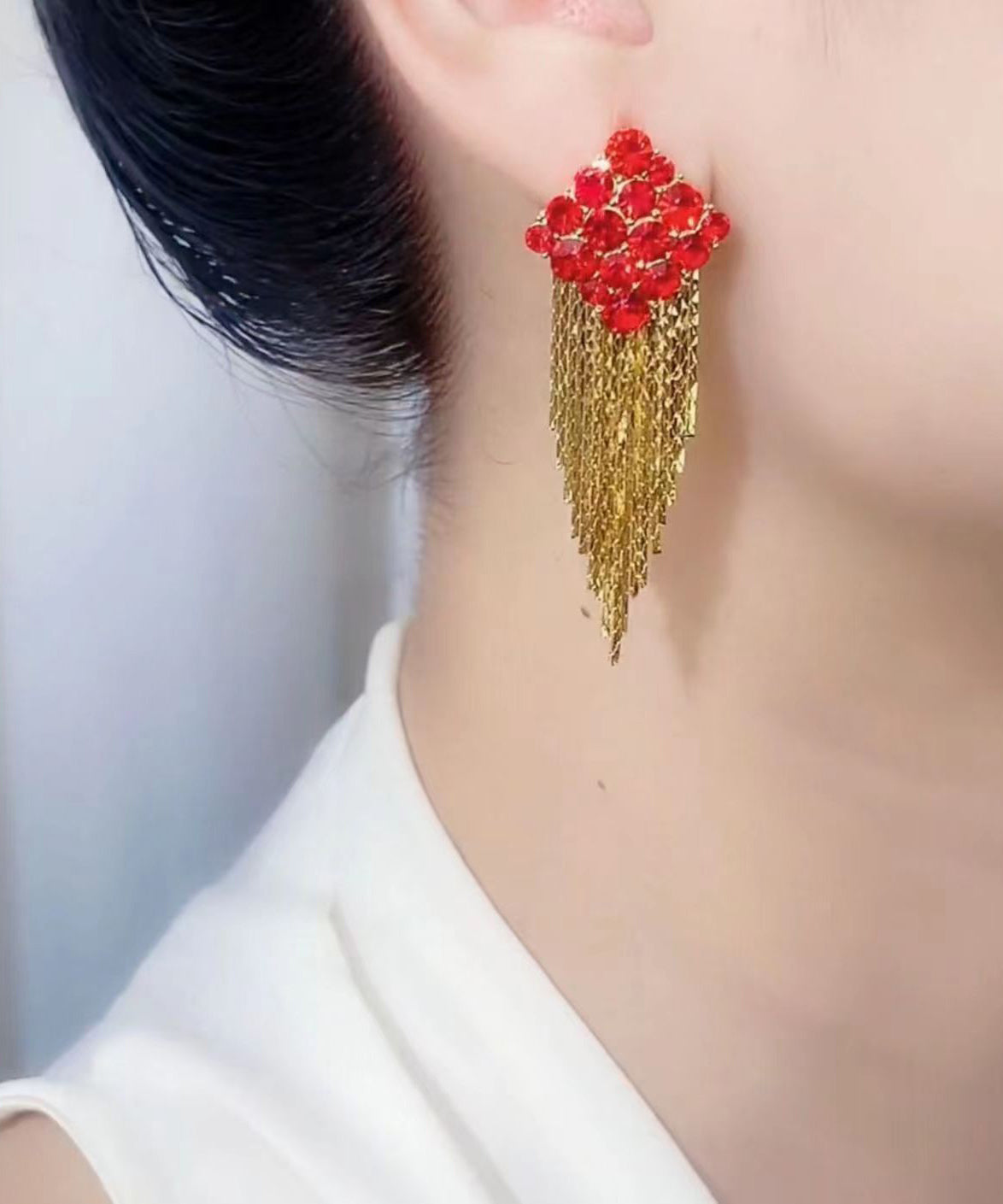 Pendientes colgantes con borlas de circonitas y diamantes dorados en plata esterlina Art Brown