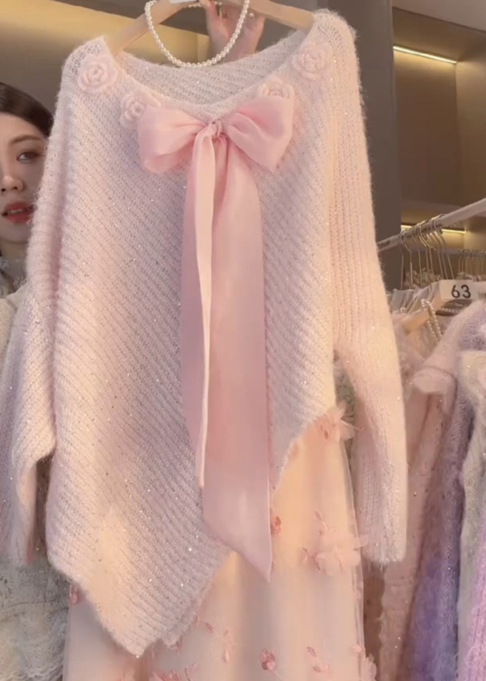 Suéter de punto con lazo floral y mangas murciélago Art Coffee