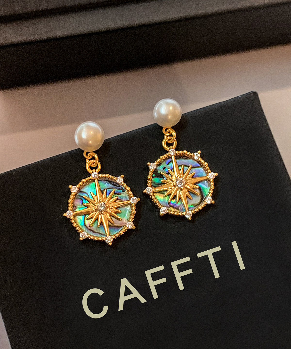 Art Gradient Blue Zircon Fine Pearl Drop Earrings