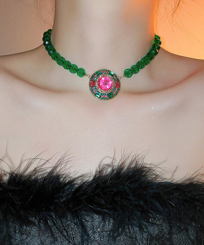 Collar con colgante de esmeralda y cristal de circonita de aleación verde artística
