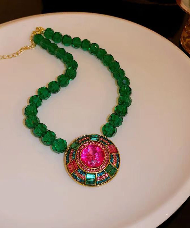 Collar con colgante de esmeralda y cristal de circonita de aleación verde artística