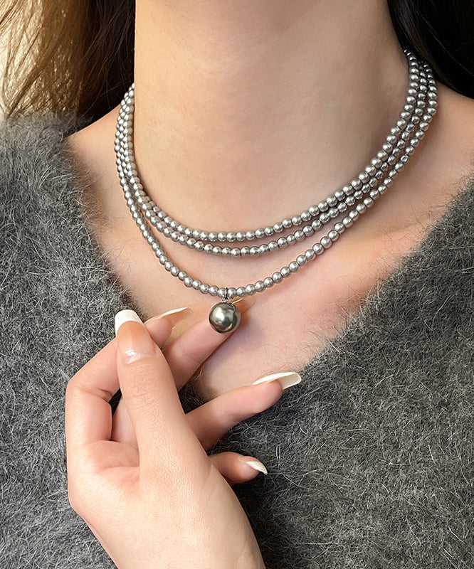 Collar con colgante de suéter con perlas de aleación de cobre gris artístico