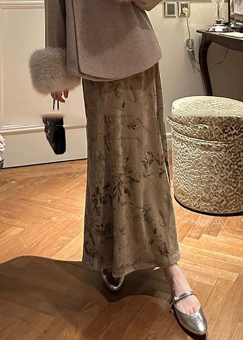 Khakifarbene, hochtaillierte Seidensamtröcke mit Kunstmuster für den Frühling