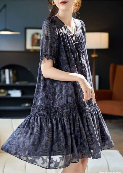 Sommerkleid aus Chiffon mit marineblauem Print