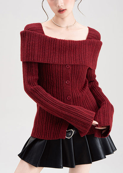 Roter Strickcardigan mit quadratischem Kragen und seitlicher Öffnung – Winter