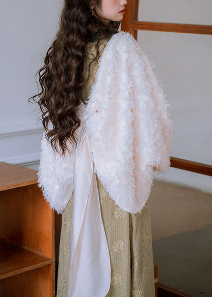 Capa de piel sintética con lazo blanco y lentejuelas, manga murciélago