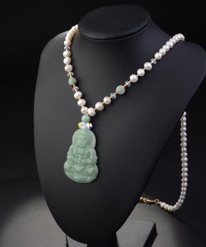 Halskette mit Anhänger aus weißer Jade mit Zirkonia