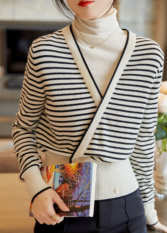 Kunst Weiß Rollkragen Patchwork Gestreiften Stricken Gefälschte Zwei Stück