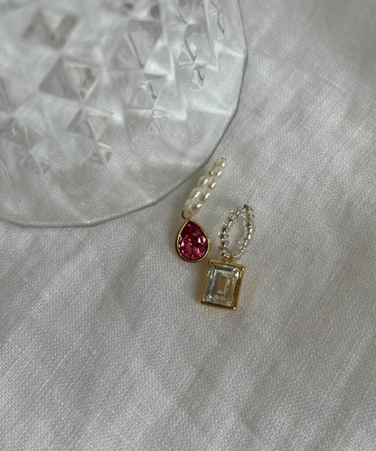 Collar con colgante de gota de agua rosa y cristal de circonita blanca