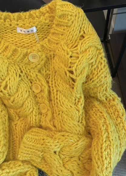 Kunstgelbe, grob gestrickte Oversize-Cardigans für den Winter