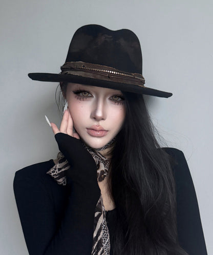 Sombrero vaquero de lana con plumas negras para otoño e invierno