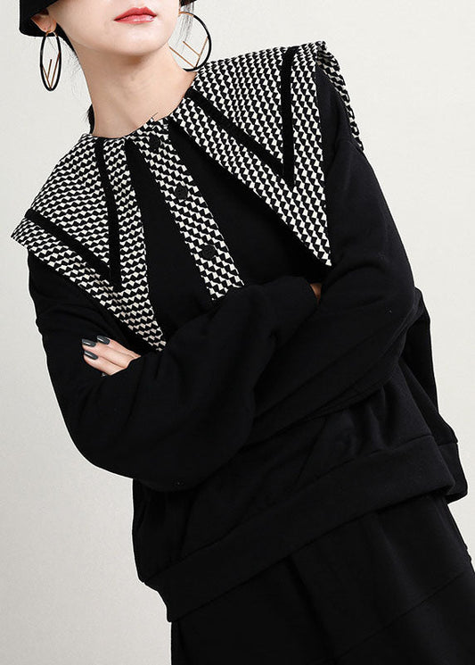 Schönes schwarzes PeterPan-Kragen-Knopfdruck-Herbst-Sweatshirt-Oberteil