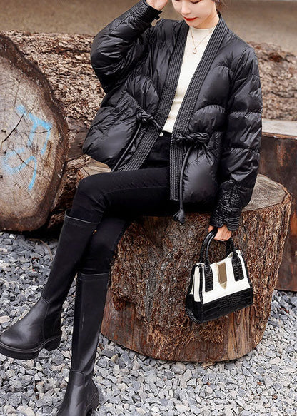 Schöne Schwarze V-Ausschnitt Oriental Button Original Design Entendaunen Daunenmäntel Winter