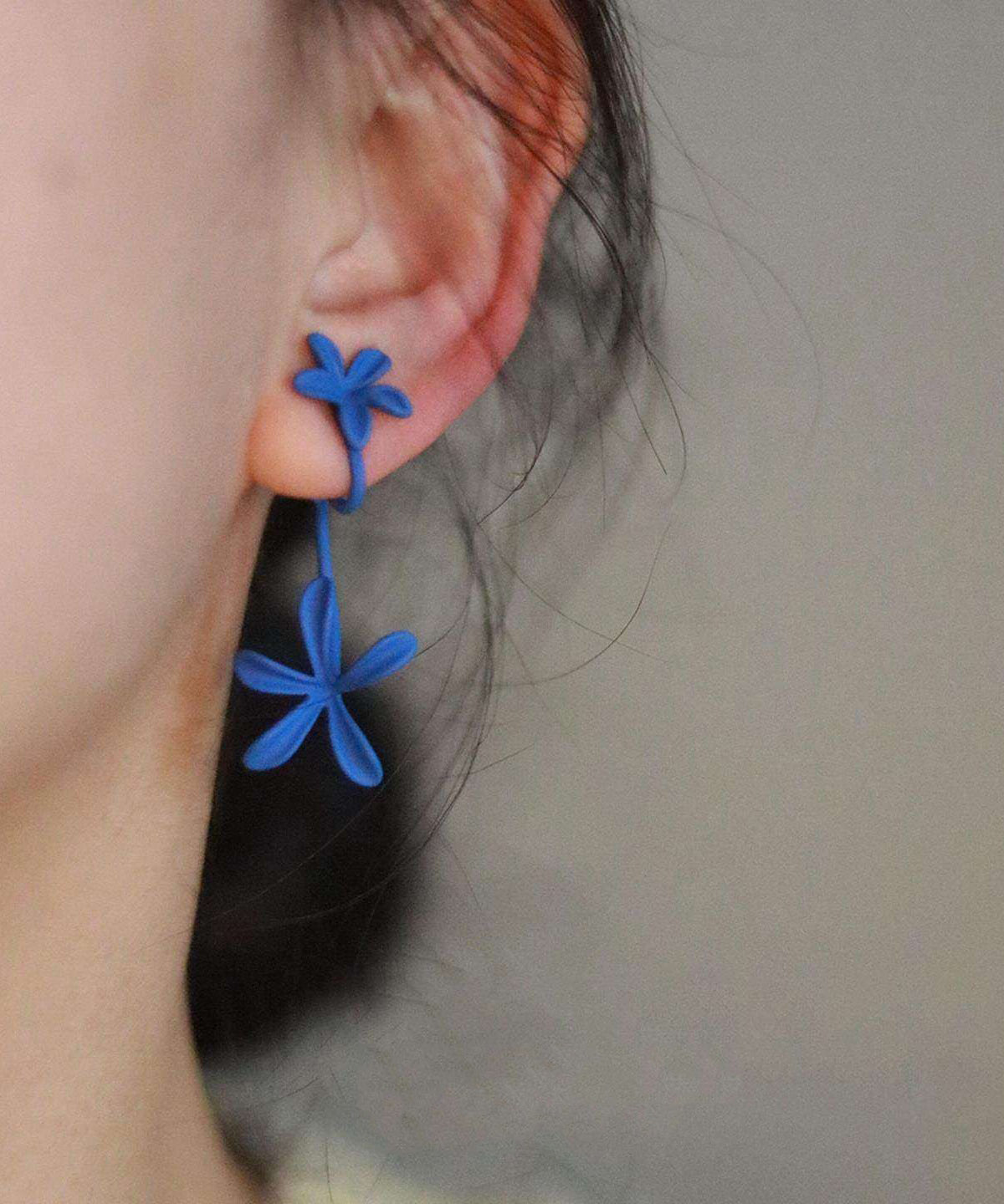 Beautiful Blue Copper Silver-Plated Gardenia Drop Earrings