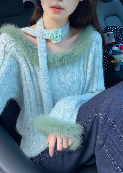 Wunderschöner blauer Pullover mit Pelzkragen, floralem Muster und kuscheligem Baumwollstrick für den Frühling