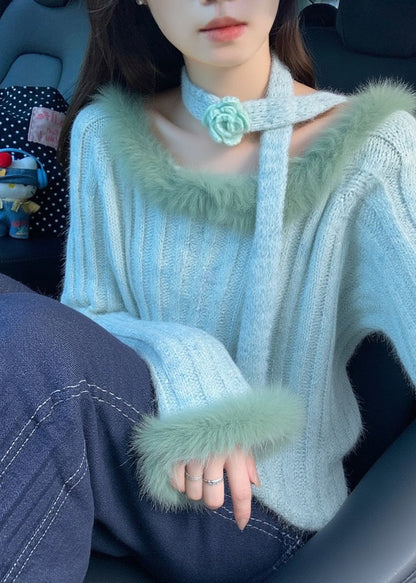 Wunderschöner blauer Pullover mit Pelzkragen, floralem Muster und kuscheligem Baumwollstrick für den Frühling