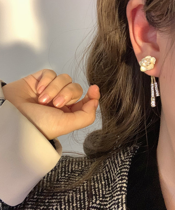 Hermosos aretes colgantes con borlas florales de perlas y circonitas de aleación de oro