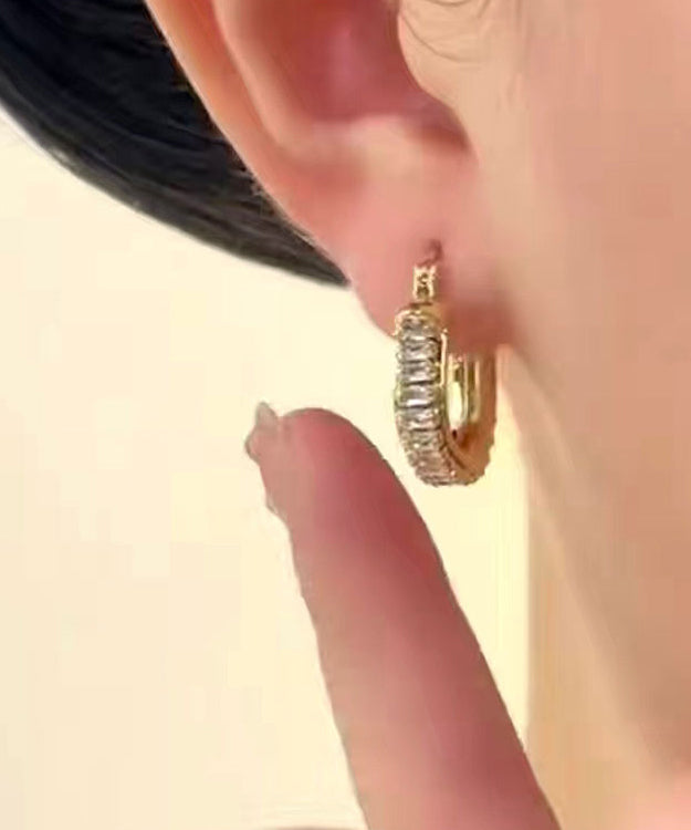 Hermosos aretes colgantes de perla y circonita de aleación de cobre y oro