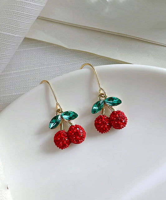 Hermosos aretes colgantes de cerezas con sobredorado de cobre dorado