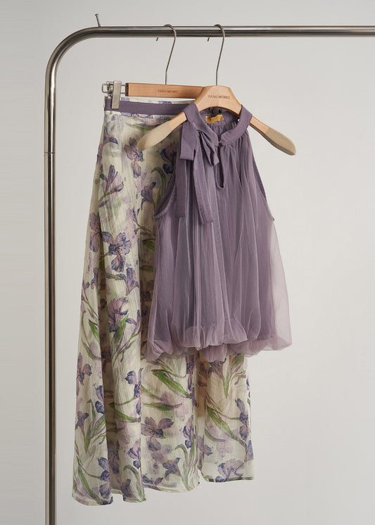 Wunderschönes zweiteiliges Set aus lavendelfarbenem Tüll mit Cut-Out-Schultern und Print für den Sommer