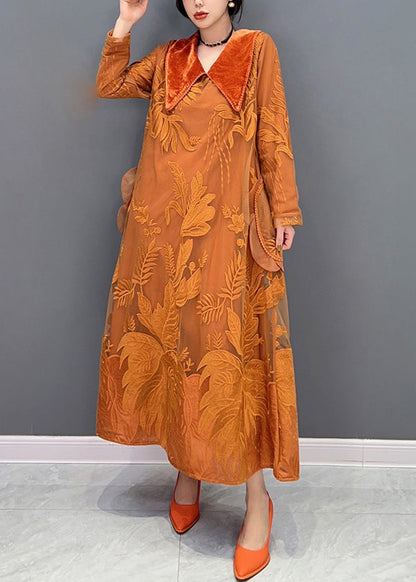 Wunderschönes orangefarbenes, besticktes Kleid aus dickem Tüll mit Matrosenkragen für den Winter
